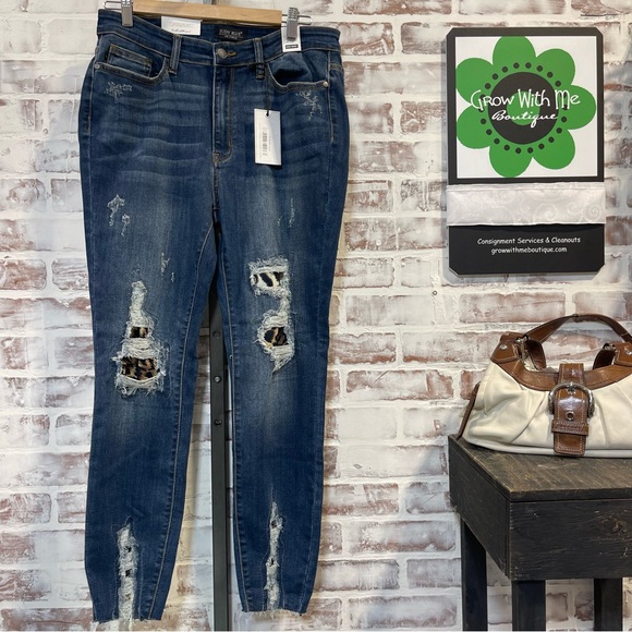 Judy Blue Denim - Judy blue skinny fit Distressed Blue Jeans size 11